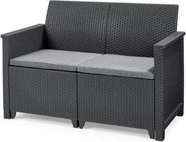 Stilinga rotango išvaizdos sofa su 2 sėdimomis vietomis - su sėdynės pagalvėle - ergonomiškas atlošas, užtikrinantis didžiausią sėdėjimo komfortą