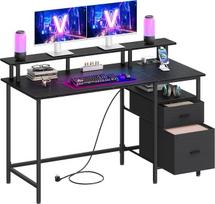 VASAGLE žaidimų stalas su medžiaginiais stalčiais, kompiuterio stalas su ekrano laikikliu, keliais kištukiniais lizdais, 2 USB prievadais, skirtas namų biurui, 140 x 60 cm, juoda mediena LWD094B56V1