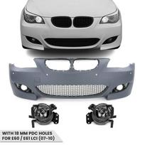 M look Priekinis Bamperis skirtas BMW E60 / E61 LCI (07-10) su 18 mm PDC angomis, su skaidriais priešrūkiniais