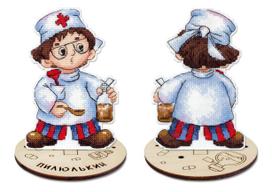 Vaikiškas siuvinėjimo kryželiu rinkinys „Gydytojas“ 13x9 cm su plastikine kanva SR-1196
