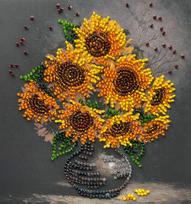 Mini karoliukų siuvinėjimo rinkinys „Jaukios saulėgrąžos“ natiurmortas, 15×15 cm drobė