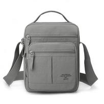 Men's Multi-Compartment Crossbody Bag juoda