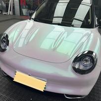 Blizganti Auros Baltos Spalvos Automobilio Lipdukas Automobilio Vinilo Plėvelė Spalvą Keičianti Vinilo Plėvelė PVC PET Be Oro Burbuliukų Automobilio Aksesuarai Automobilio Lipdukai 10x152cm