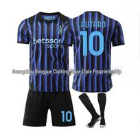 Inter Milan Namų apranga Suaugusiems ir Vaikams Rinkinys - Trumpomis Rankovėmis, Numeris 10, 2025-26 Sezonas 18