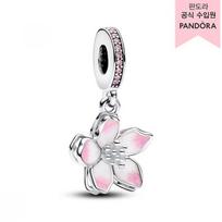Pandora vyšnių žiedų lašantis pakabukas 790667c01 790667C01