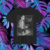Tomb raider, Lara Croft Shirt, Retro Video Game Top, Unisex Gamer T-Shirt, PS1 M
