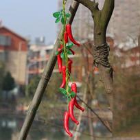 Sienų dekoras Raudonoji paprika Dirbtinių čili pipirų girlianda Pakabukas Dirbtinės daržovės Imituotas maistas Fotografijos rekvizitai Dirbtinės daržovės brown