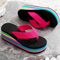 Ladies' Slope Heel Flip Flops, Rainbow Sole Flat Slip In Shoes, Casual and Lightweight Summer Beach Shoes 36 rožinė