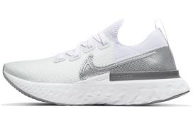 Nike React Infinity Run Flyknit moteriški batai CD4372-101 (juoda/balta) 35.5