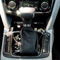 „Skoda Superb 2008–2015“ pavarų perjungimo rankenėlės skydelio rėmelio ekranas 3T0863212B 3T0 863 212 B juoda