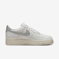 Nike Wmns Air Force 1 '07 - Dydis 40.5 (DQ7569-100 Laisvalaikio batai)