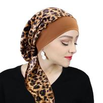 Moteriškas satininis raštuotas turbanas, tampri plataus krašto naktinė kepurė, madingas iš anksto surištas turbanas, galvos apdangalas, kasdienis duragas, pirato kepurė leopardo rašto spalva