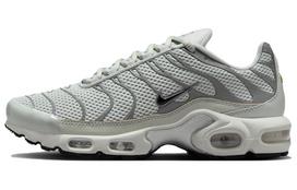 Nike Air Max Plus šviesiai sidabriniai moteriški FV8480-002 35.5
