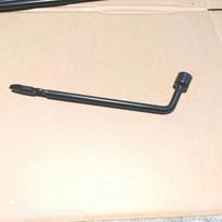Atsarginio rato svirtinio keltuvo rankovė  Nissan Navara raktui 21mm wrench 1pc