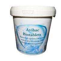 Bio tabletės Avibac Biotablets 10g tvenkinio vandens valymui ir dumblo skaidymui, 1kg maišelyje, iki 500m3 tvenkiniui