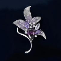 Magnolia Flower Brooch, High-end and Luxurious Crystal Brooch, Light Luxury and Niche Design Sense Brooch sidabras/violetinė