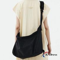 HAHARCHIVE Arc Juodas Unisex Mados Dizaino Messengerio tipo Per Petį Nešiojama Rankinė Studentams ir Profesionalams 40 x 28 x 13.5 cm juoda
