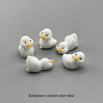 Nustebink ją mažomis baltomis ančiukų figūrėlėmis – žavingomis stalo dekoracijomis kūrybiškai gimtadienio dovanai Set of 5 Ducks