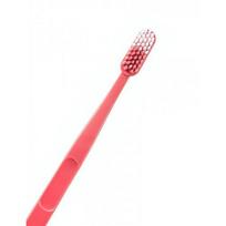 Jordan Minkštas dantų šepetėlis su ergonomiška rankena Clean Smile Soft Coral