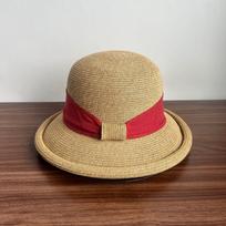 Prancūziška šiaudinė skrybėlaitė su kaspinėliu - Susuktas kraštas Elegantiška vasarinė skrybėlė moterims M 56-58cm raudona