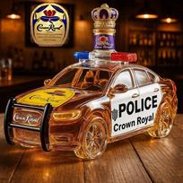 Naujas produktas nepriklausoma stotis populiari policijos automobilio formos vyno butelis vyno rinkinys stiklinis butelis police car crown cover