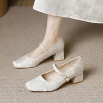 Mary Jane Shoes for Women, Spring and Autumn Style, Retro Embroidered Chunky Heel, New Chinese Style, Petite Height-increasing Single Shoes 35 abrikosas