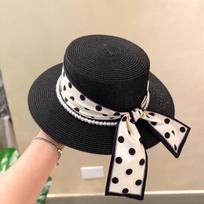 Elegant Lady Cowboy Straw Hat with Polka Dot Ribbon and Wide Brim for Women juoda