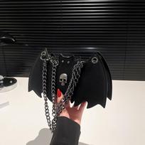 Gotikinio stiliaus šikšnosparnio ir kaukolės PU odos peties rankinė, vintažinė vientisos spalvos crossbody rankinė su reguliuojamu grandinėlės dirželiu, skirta išvykoms ir kasdieniam naudojimui skull juoda
