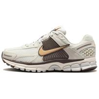 Nike Zoom Vomero 5 šviesiai kaulinės sezamo spalvos moteriški sportbačiai kremas geležies akmuo fantomas HM9657-001 36 gray