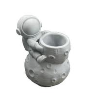 3D Printed Astronaut Pen Holder with Moon Base Cute Space-Themed Desk Organizer for Kids Large Capacity Pencil Cup Brush Holder Unique Gift for pilka