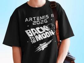 Artemis II 2026 Back to the Moon TShirt  Retro Manned Lunar Mission Shirt Unisex T-Shirt XL