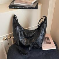 Large-capacity Dumpling-shaped Fashion Crossbody Bag for Commuting Single Shoulder Bag juoda