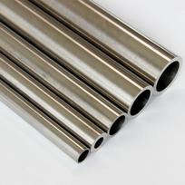 304 nerūdijančio plieno vamzdis Tikslus vamzdis Besiūlis tiesus vamzdis Išorinis skersmuo 10mm-34mm Vidinis 6-32mm Poliruotas viduje ir išorėje 200mm