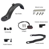 Galinis purvasaugis, suderinamas su Xiaomi M365, 1S, Essential, Pro ir Pro2 paspirtukais. Pilnas komplektas su laikikliu ir apsauginiu elementu