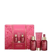 BAYLIS & HARDING Midnight Cherry Pamper Trio rinkinys