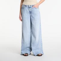 Jeansy GUESS Wide Loose Jeans Dubai Reef - Dydis 26 (W6GAJ5D0701-DURF Kelnės)