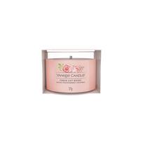 Yankee Candle Fresh Cut Roses Candle - kvapni žvakė, 37 g