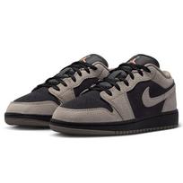 Jordan Women's AJ1 Low-Top Grade School Sneakers 38.5 EU