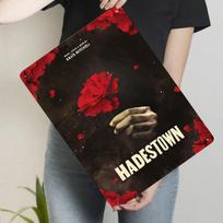 Hadestown Brodvėjaus miuziklo plakatas Individualus metalinis skardos ženklas Namų dekoras Meno kūrinys Sienos pakabinamas 20x30cm（7.8x11.8inch） black