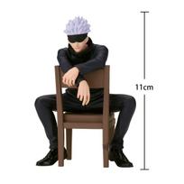 Anime JJK figūrėlė Satoru Gojo Satoru sėdinčios veiksmo figūrėlės Gojo poilsio laikas Sėdėjimo padėtis Komplekte yra kėdutė PVC modelis dovanos 11cm 11cm