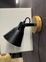 Kryptinis šviestuvas GLOBO Gunther, E27, 1 x 60W, 230V, juodos, aukso sp., 140x180x170 mm