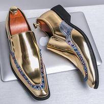 Mados prabangaus prekės ženklo dizainerio mados vyriški auksiniai juodi kniedyti slip-on laisvalaikio batai formaliai vestuvių suknelei grįžtuvių avalynė Zapatos Hombre 38