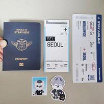 Stray Kids SKZOO pliušiniai žaislai ir oficialūs MD gaminiai – SKZOO VISUR VISAME PASAULYJE SEULE laikinoji parduotuvė Riboto leidimo EVIL SKZOO ACRYLIC KEYRING [Jiniret]