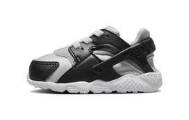 Nike Huarache Run Neslystanti amortizacija Atspari dilimui Neslystanti amortizacija Atspari dilimui Žemas viršus 704950-044 22