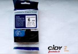 Su Brother suderinama pastiprinta juostelė CiDY TZe S211 6 mm juodas tekstas/balta juostelė