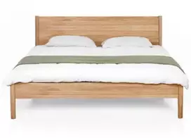 HYGGE WOODEN 140 ĄŽUOLINĖ LOVA : Apdaila - Aliejuota bespalviu linų sėmenų aliejumi, Čiužinio dydis - 140x200cm