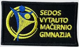 Sedos Vytauto Mačernio gimnazijos embelma, EMBLEMA: Emblema su prisiuvimu