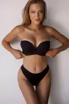 Juoda bardot liemenėlė be petnešėlių Kinga