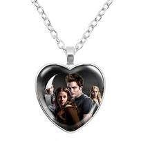 Saulėlydžio filmo karoliai Vampyras Bella Edwardas Jacobas Renesmee Veikėjai Stiklinis širdies pakabukas Karoliai Vyrams Moterims Papuošalai Dovana