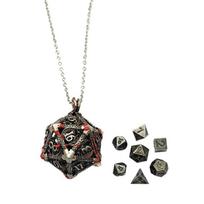 Mini kauliukų rinkinys su raktų pakabuku ir grandinėle pakabukui, bronzinis tuščiaviduris pakabukas, 7 vnt. maži mažučiai kauliukai DND nešiojamas metalinis kauliukų rinkinys, gerai subalansuotas, lengvai skaitomas 3.3*3*2.03cm raudona